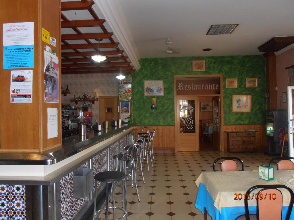 Hostal Restaurante Las Rejas Арчидона Экстерьер фото